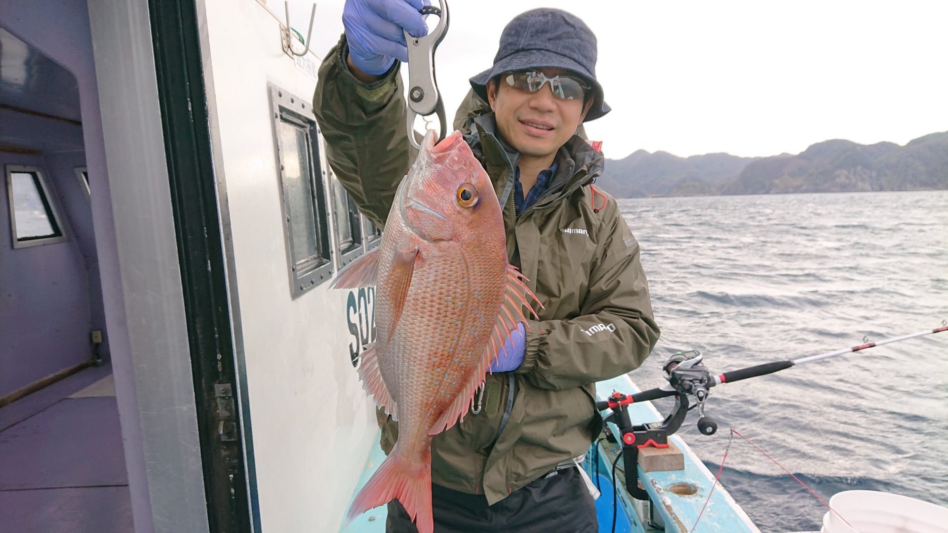 10 17 秋鯛釣りに出船しました 南伊豆の深場釣りなら秀丸