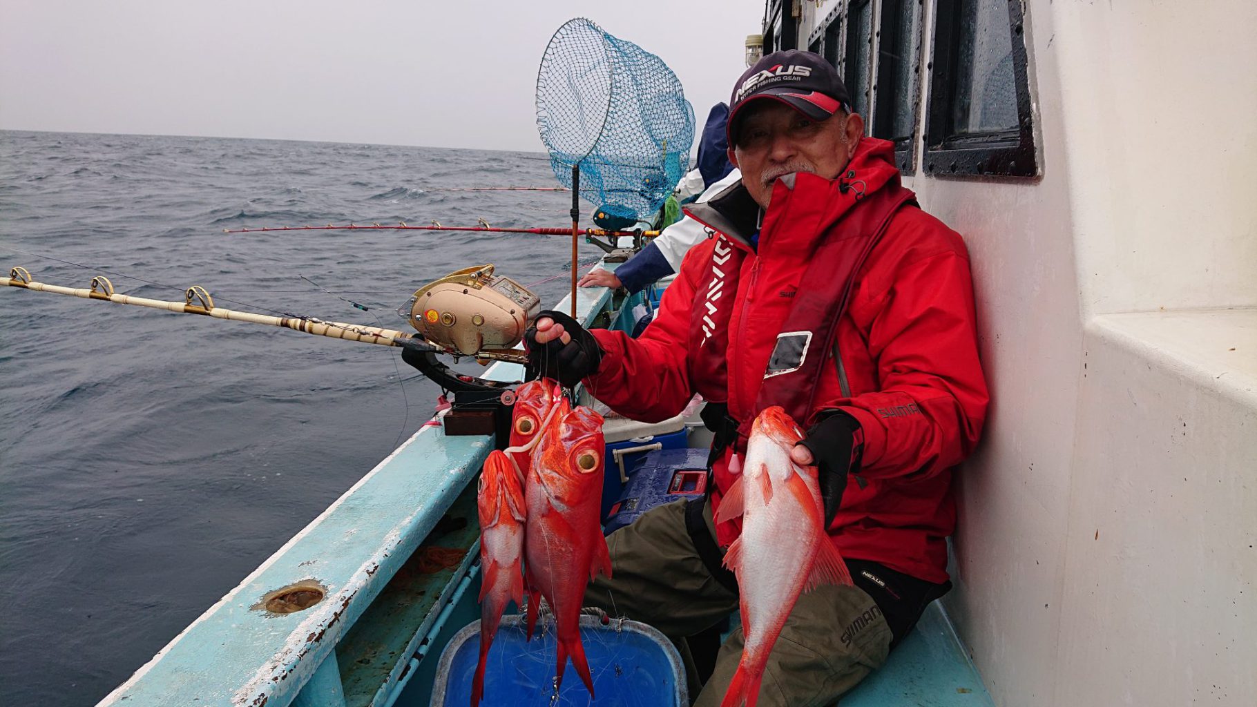 4 24 日 石廊崎沖の金目鯛釣りに出船しました 南伊豆の深場釣りなら秀丸 4 24 日 石廊崎沖の金目鯛釣りに出船しました 南伊豆の深場釣りなら秀丸